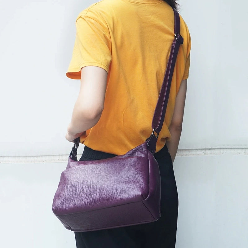 Sac à main cuir souple bandoulière femme contemporain