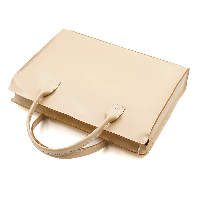 Sac à main ordinateur élégant femme