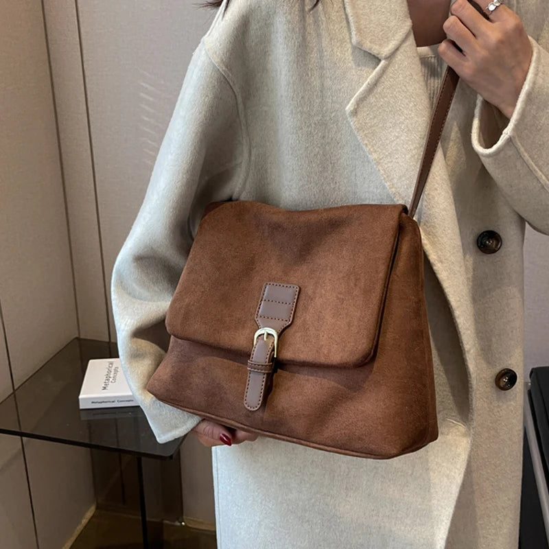 Sac à main besace femme moderne