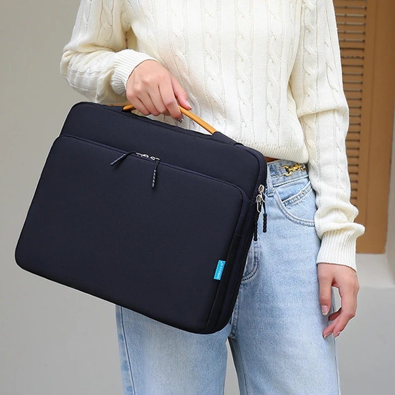 Sac à main ordinateur moderne femme minimaliste