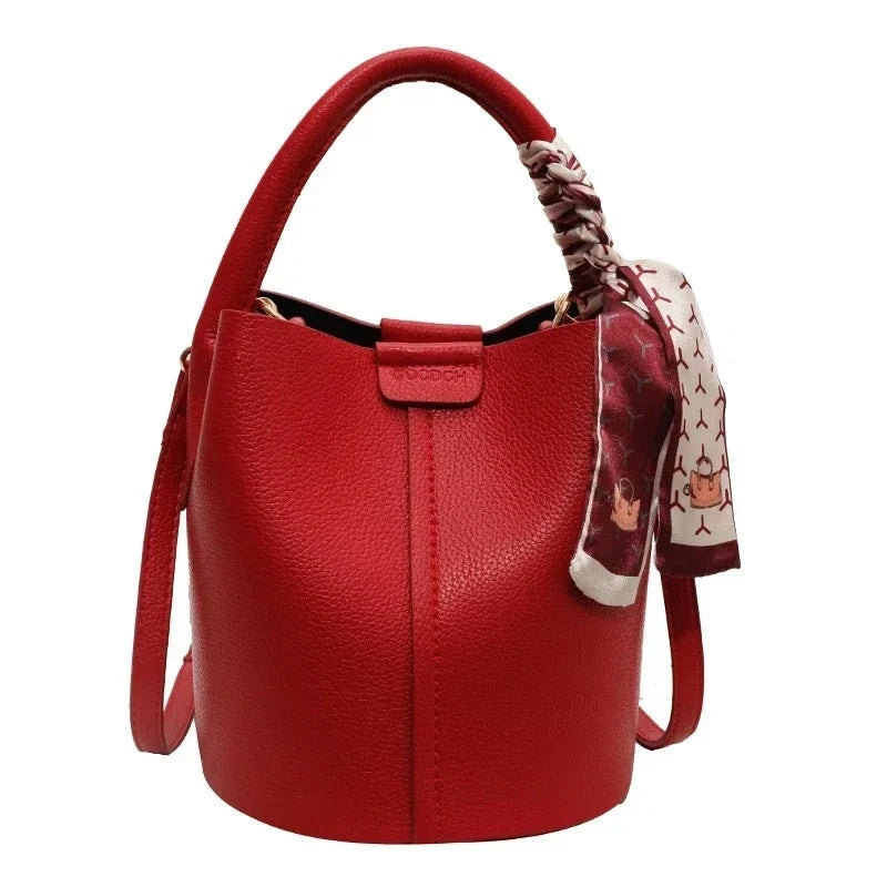 Sac à main seau original tendance rouge