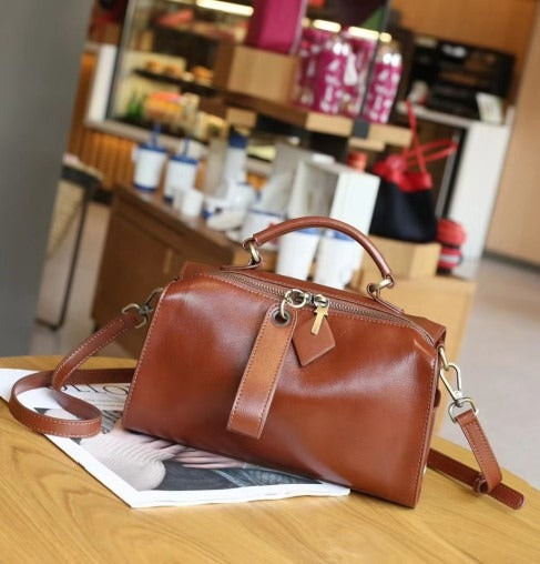 Sac à main cuir marron brillant
