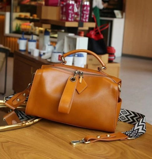 Sac à main cuir marron brillant