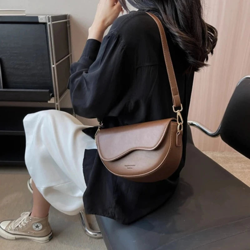 Sac à main bandoulière femme moderne